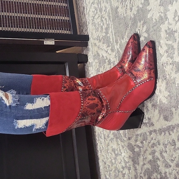 1332- Ninety Union Art Style Fashionable Women's Vegan Boots Size 11 NWT - Picture 2 of 10